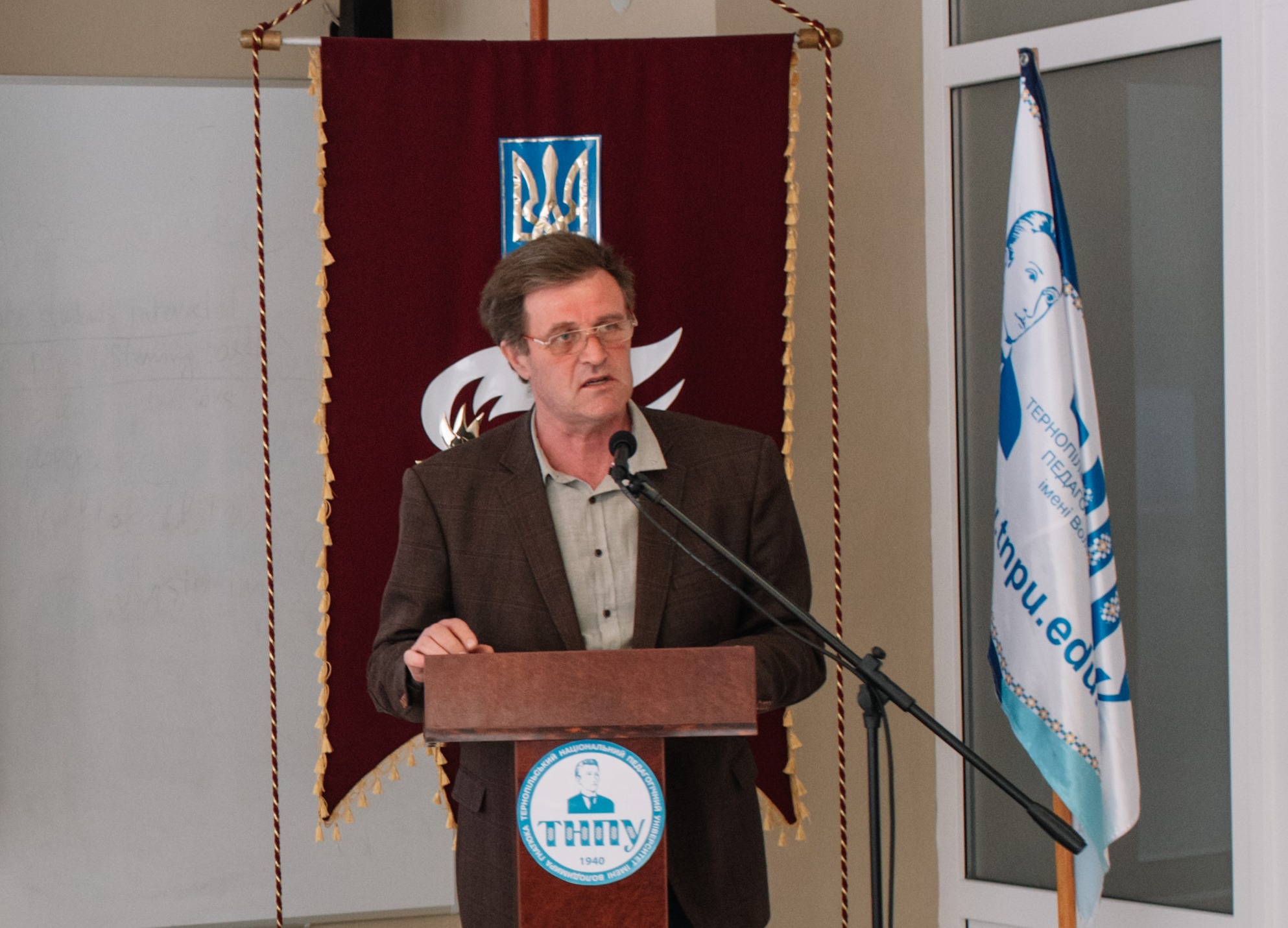 Доповідь професора ТНПУ Миколи Бармака